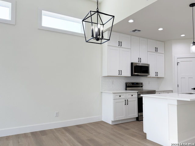 Image 11 of 41 For 2835 Moncayo