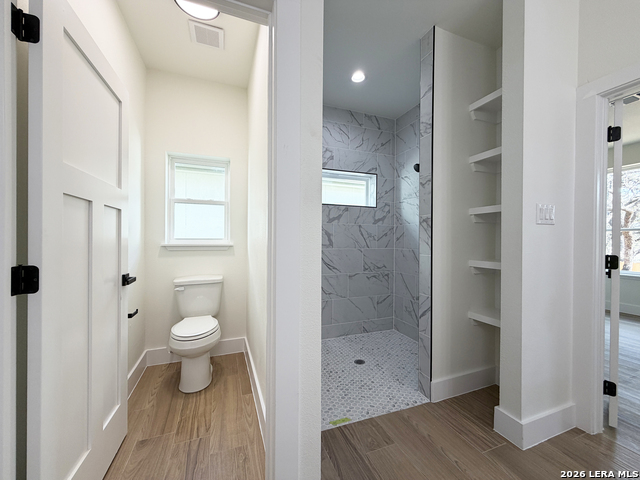 Image 24 of 41 For 2835 Moncayo