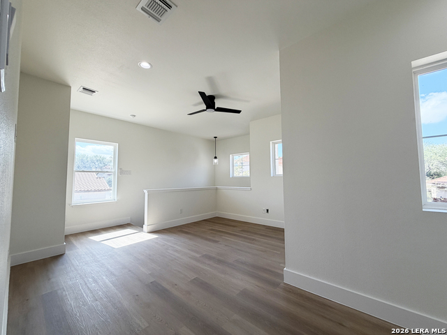 Image 28 of 41 For 2835 Moncayo