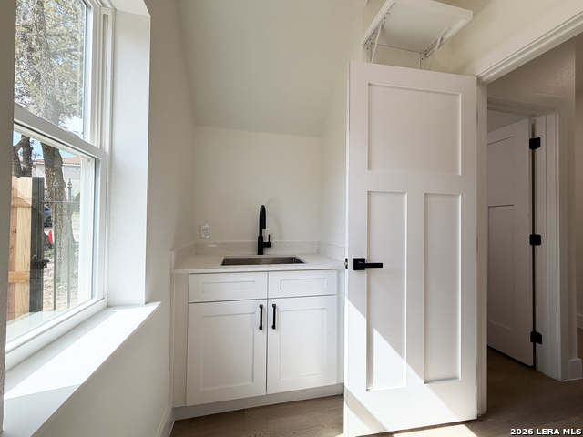 Image 6 of 41 For 2835 Moncayo