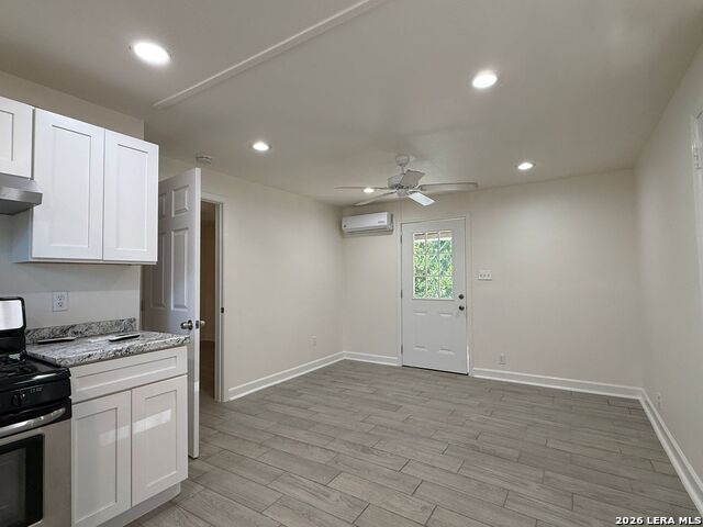 Image 4 of 11 For 166 El Monte  3