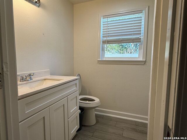 Image 7 of 11 For 166 El Monte  3