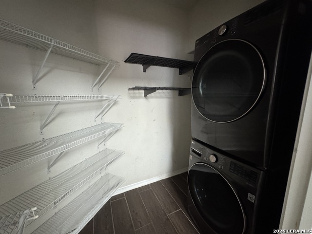 Image 22 of 24 For 24510 Wine Rose