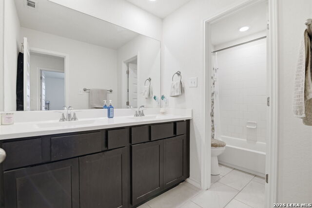 Image 26 of 36 For 1646 Pitcher