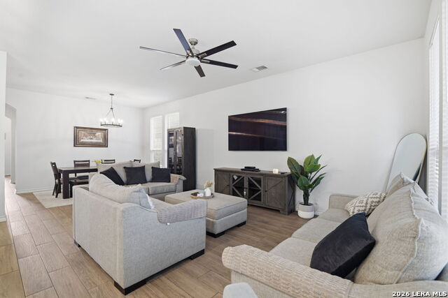 Image 7 of 36 For 1646 Pitcher