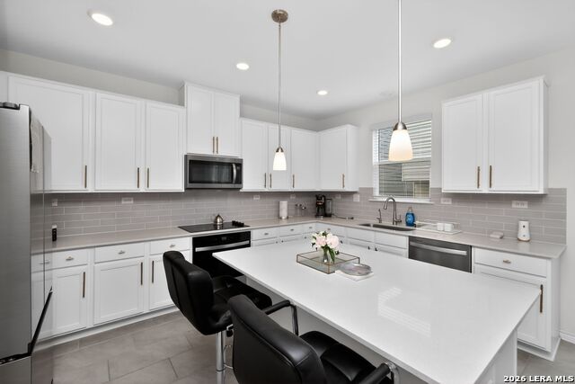 Image 10 of 31 For 14839 Vance Jackson  Unit 701