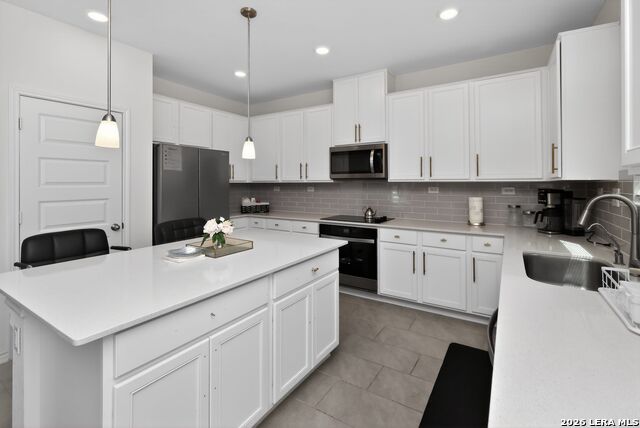 Image 13 of 31 For 14839 Vance Jackson  Unit 701