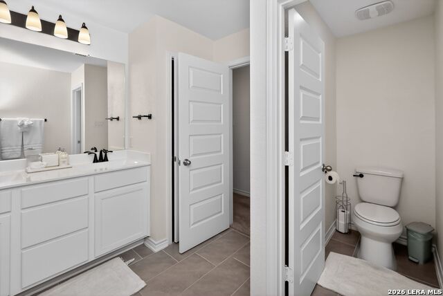 Image 24 of 31 For 14839 Vance Jackson  Unit 701