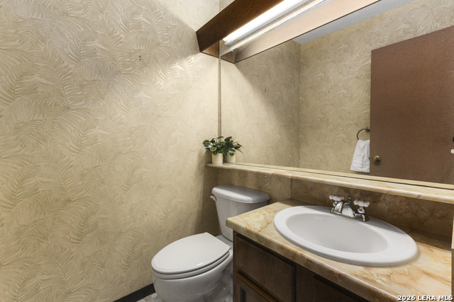 Image 22 of 46 For 13207 De La Vista