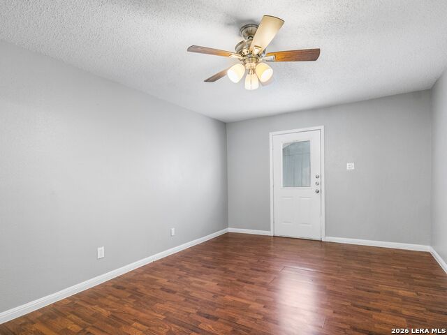 Image 27 of 35 For 113 View Point E