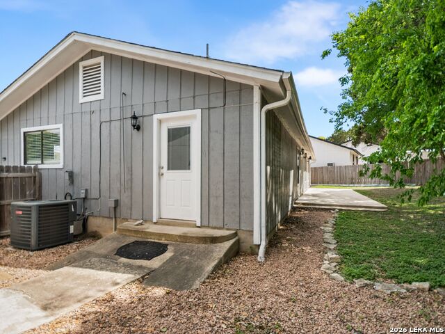 Image 32 of 35 For 113 View Point E