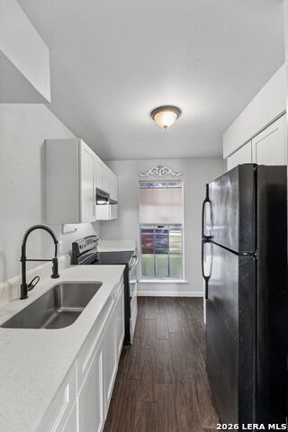 Image 10 of 21 For 6611 Southpoint  A101