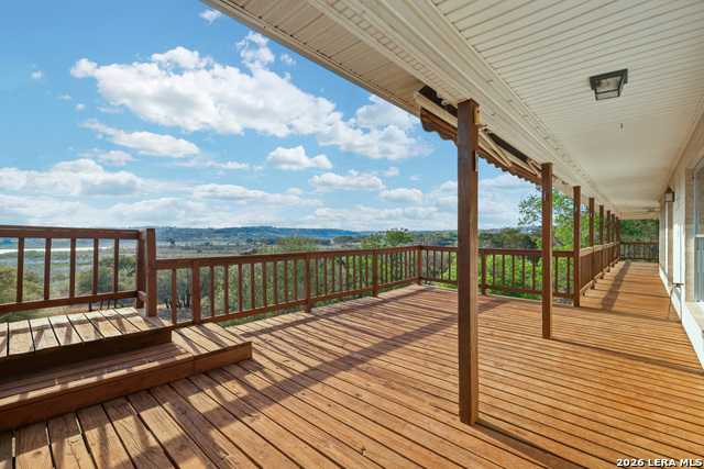 Image 32 of 53 For 2010 Lakeshore