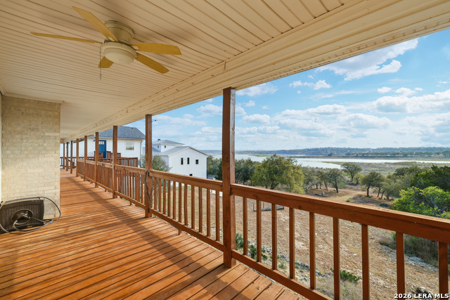 Image 34 of 53 For 2010 Lakeshore