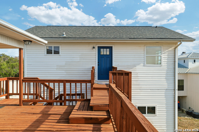 Image 35 of 53 For 2010 Lakeshore