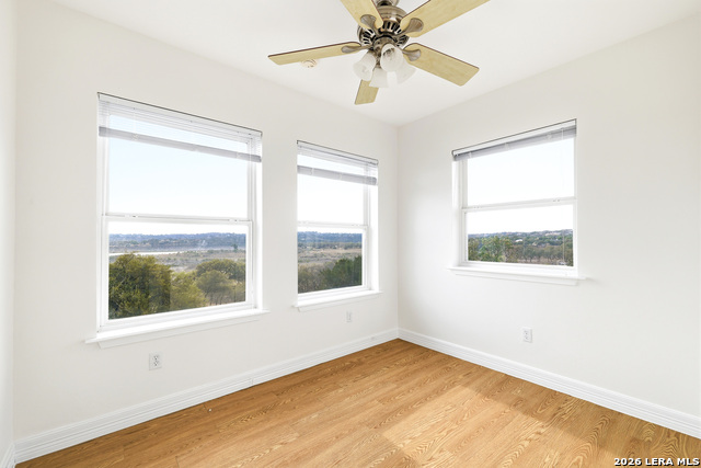 Image 39 of 53 For 2010 Lakeshore