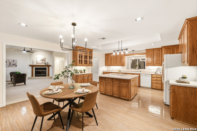 Image 4 of 53 For 2010 Lakeshore