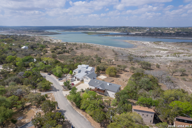 Image 51 of 53 For 2010 Lakeshore