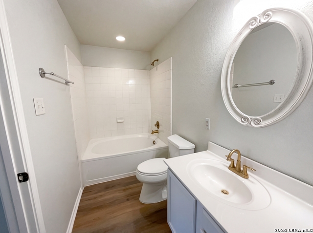 Image 13 of 17 For 8807 Mesa  