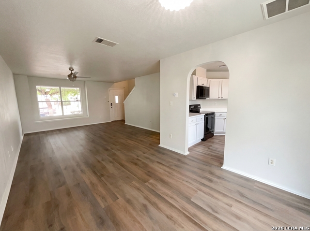 Image 7 of 17 For 8807 Mesa  