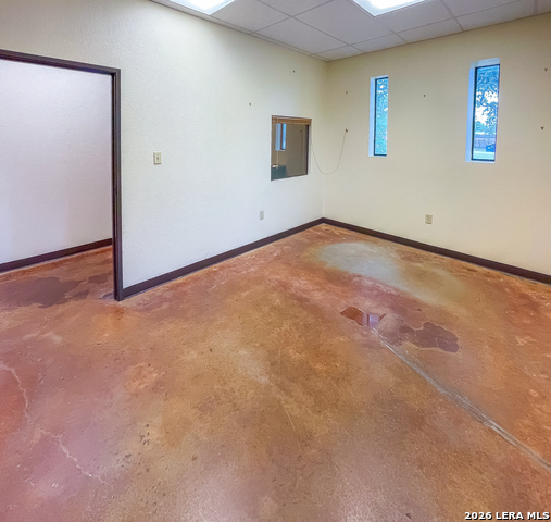 Image 11 of 51 For 1824 Washington St S