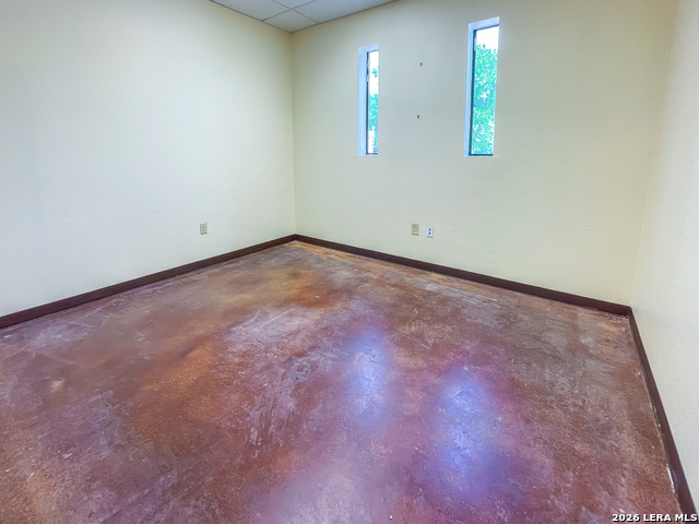 Image 25 of 51 For 1824 Washington St S