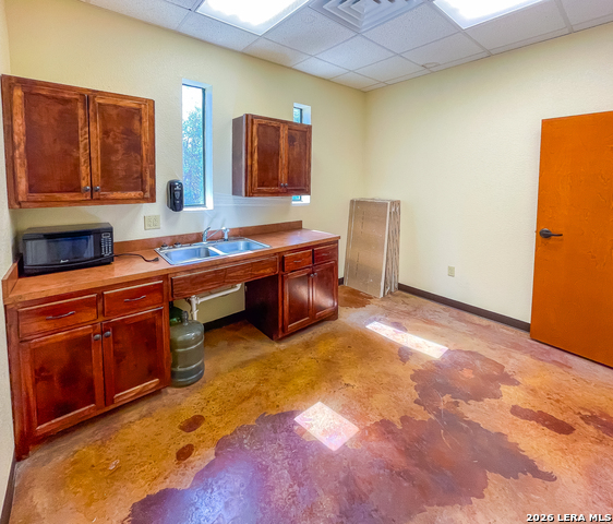 Image 34 of 51 For 1824 Washington St S