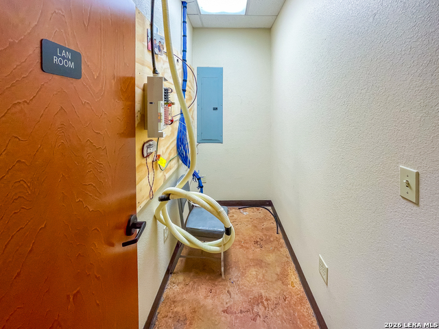 Image 40 of 51 For 1824 Washington St S