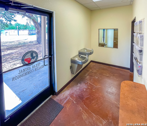 Image 6 of 51 For 1824 Washington St S