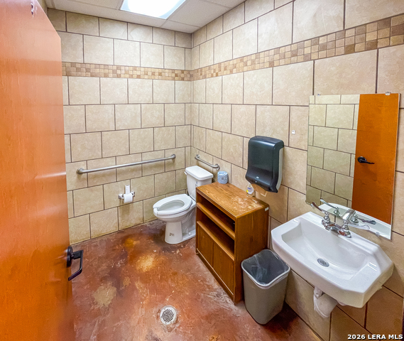 Image 9 of 51 For 1824 Washington St S