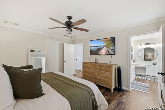 Image 13 of 40 For 15711 Knollcliff