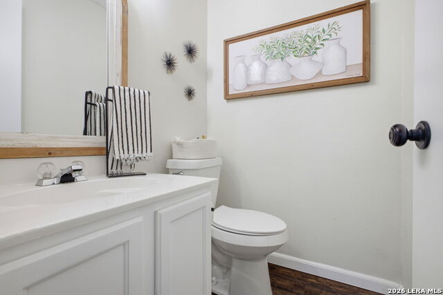 Image 20 of 40 For 15711 Knollcliff