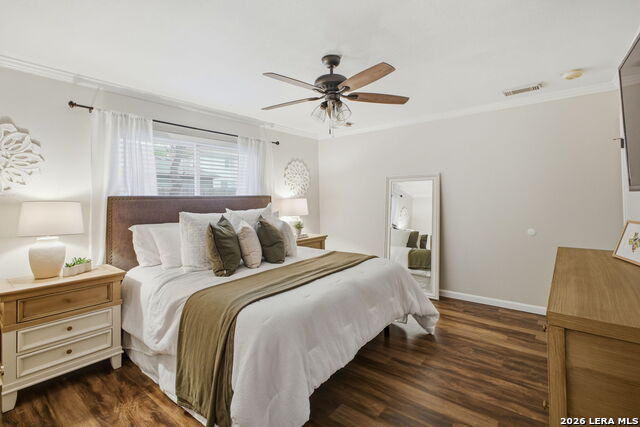 Image 26 of 40 For 15711 Knollcliff