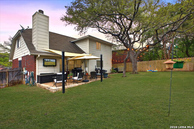 Image 35 of 40 For 15711 Knollcliff