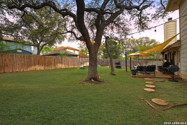 Image 6 of 40 For 15711 Knollcliff