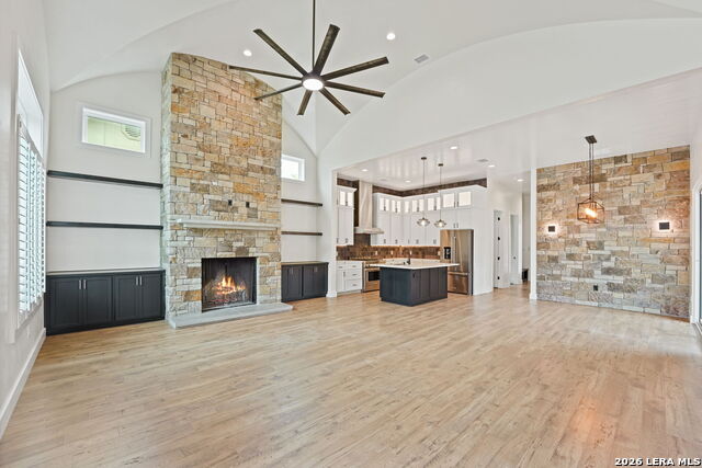 Image 2 of 52 For 670 Magazine Ave