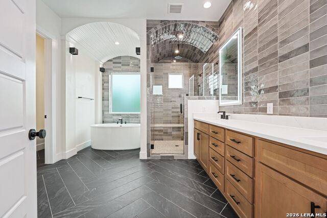 Image 39 of 52 For 670 Magazine Ave