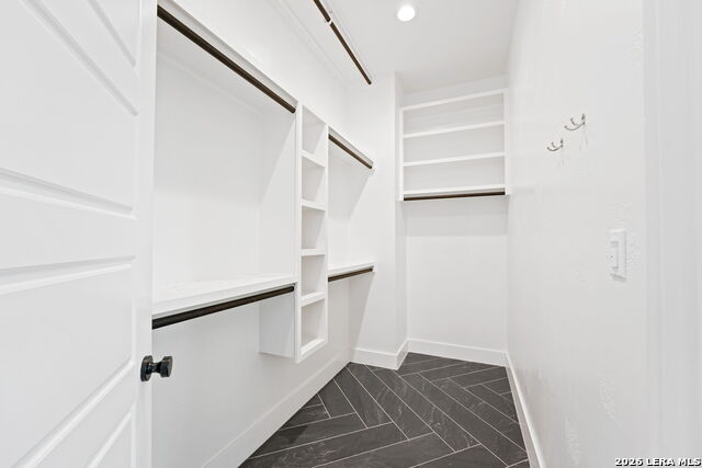 Image 43 of 52 For 670 Magazine Ave