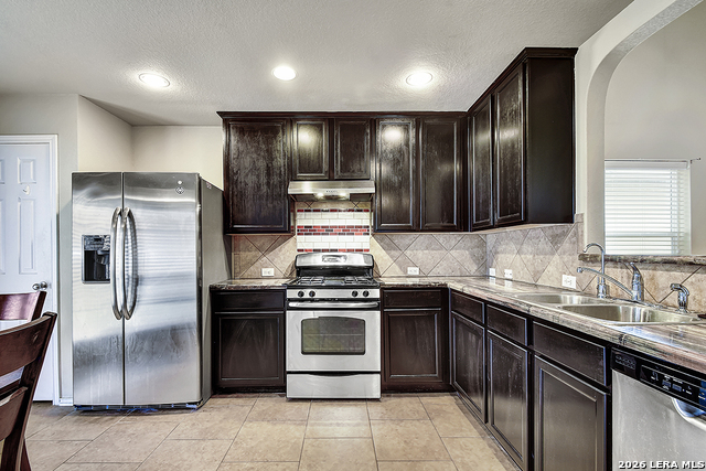 Image 11 of 31 For 12207 Hamlin