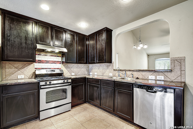 Image 12 of 31 For 12207 Hamlin