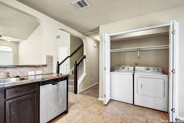 Image 15 of 31 For 12207 Hamlin