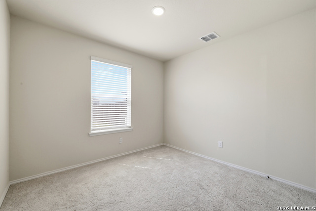 Listing photo id 12 for 6322 Sycamore Run