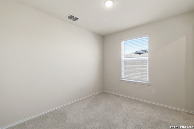 Listing photo id 23 for 6322 Sycamore Run