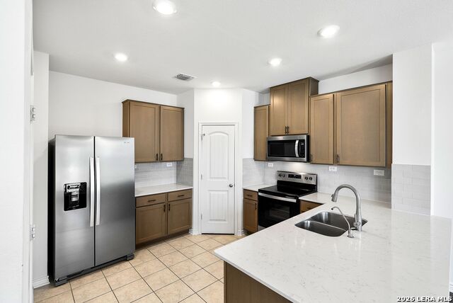 Image 9 of 41 For 10115 Pearl Creek