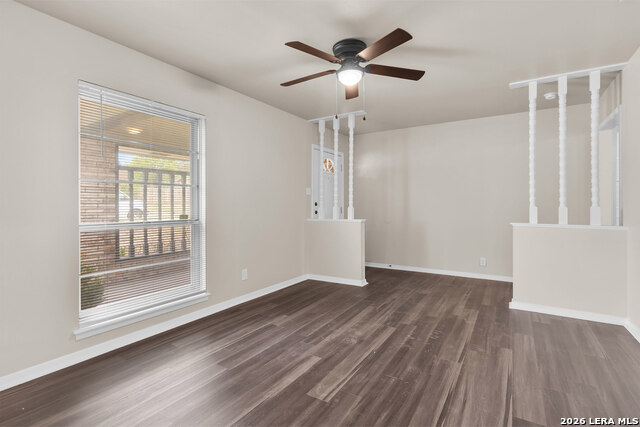 Image 10 of 31 For 4850 Shadydale