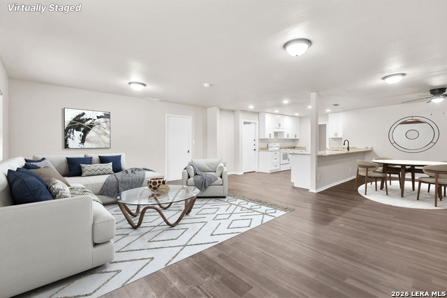 Image 17 of 31 For 4850 Shadydale