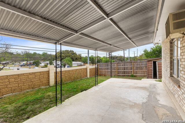 Image 31 of 31 For 4850 Shadydale