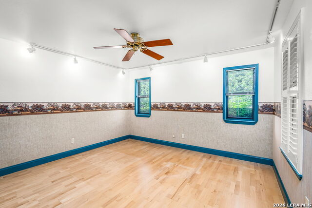 Image 33 of 50 For 102 Adams Way