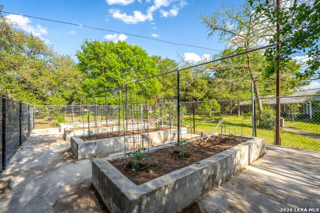 Image 47 of 50 For 102 Adams Way