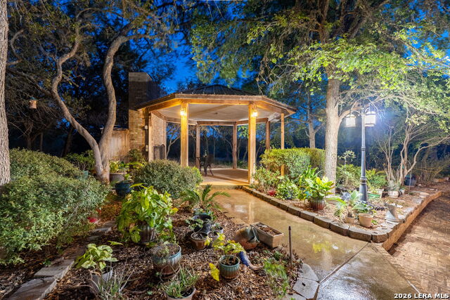 Image 6 of 50 For 102 Adams Way